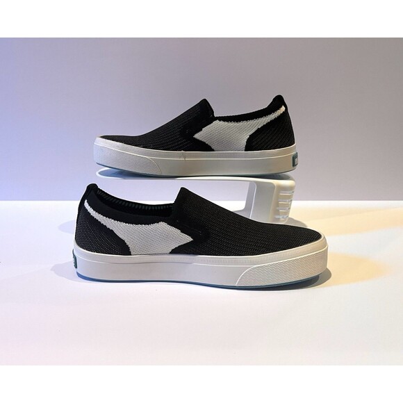 Boys Youth Size 5 Native Miles 2.0 Liteknit Black Knit Slip On Sneaker Shoes - Picture 2 of 11